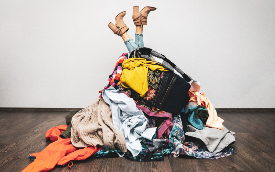 Die richtige Kleiderwahl für einen entspannten Flug